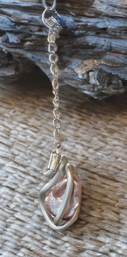 Baroque Edison Pearl Keychain Clip – Hand-Wrapped with Crystal Accents