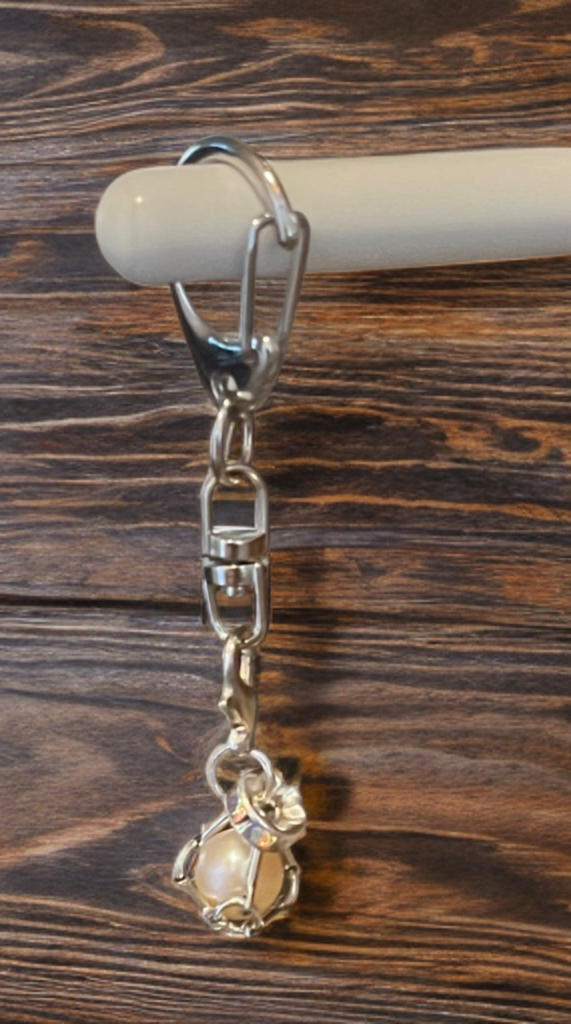Petite Edison Pearl Handcrafted Charm – Artistic & Chic