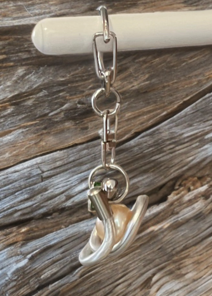 Handcrafted Edison Pearl Keychain with Emerald Crystal Accents
