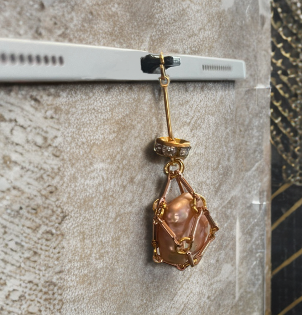 Baroque Pearl USB-C Port Charm – Gold Toned Cage with Crystal Accents