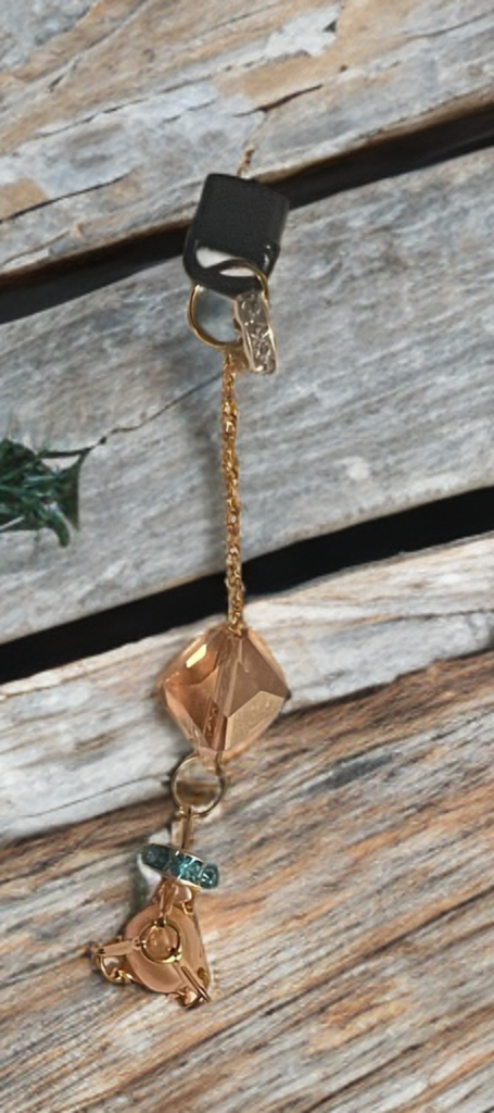 Petite Edison Pearl & Golden Gemstone USB-C Charm