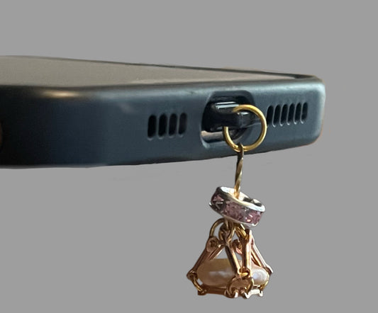 Petite Baroque Button Pearl USB Lightning Port Charm – Gold-Toned Bar Link Cage with Soft Pink Crystal Accent