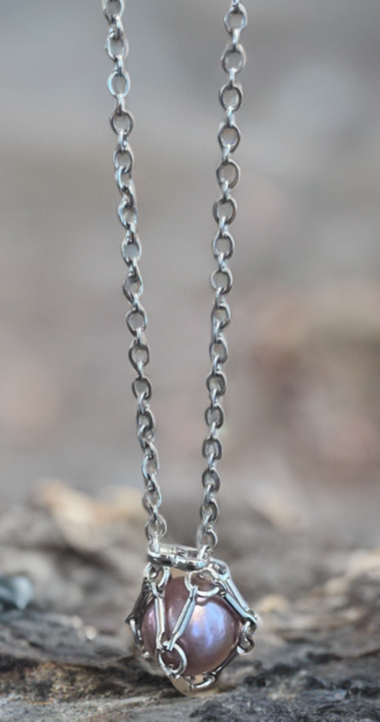 Edison Pearl Necklace in Handmade Silver-Toned Bar Link Cage