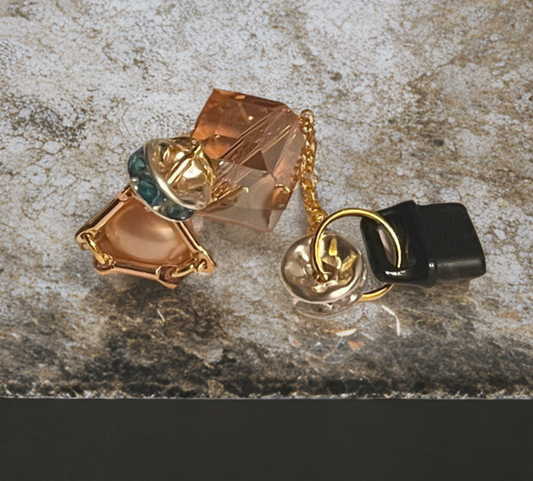Petite Edison Pearl & Golden Gemstone USB-C Charm