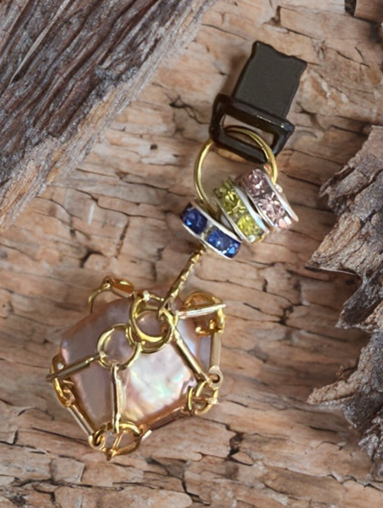 Baroque Pearl USB Lightning Port Charm – Gold Toned Cage with Multicolor Crystals