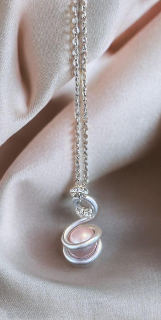 One-of-a-Kind Edison Pearl Necklace – Handcrafted Artistic Design