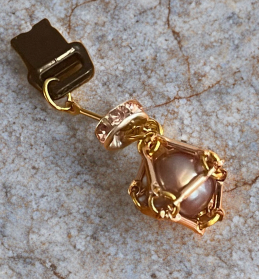 Edison Pearl USB Lightning Port Charm – Handmade Gold-Tone & Crystal Accent Design