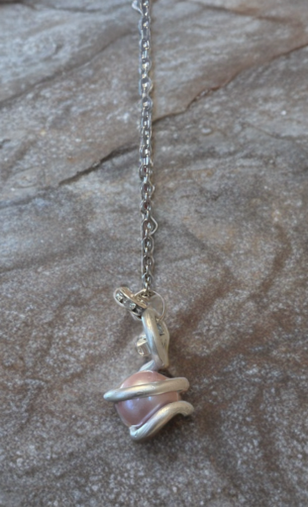 One-of-a-Kind Edison Pearl Necklace – Handcrafted Artistic Design