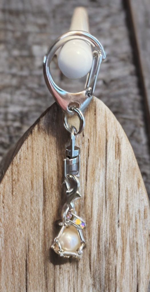 Petite Edison Pearl Handcrafted Charm – Artistic & Chic