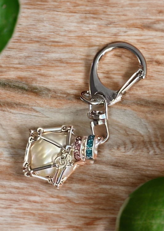 Edison Button Pearl Handcrafted Charm – Chic & Artistic