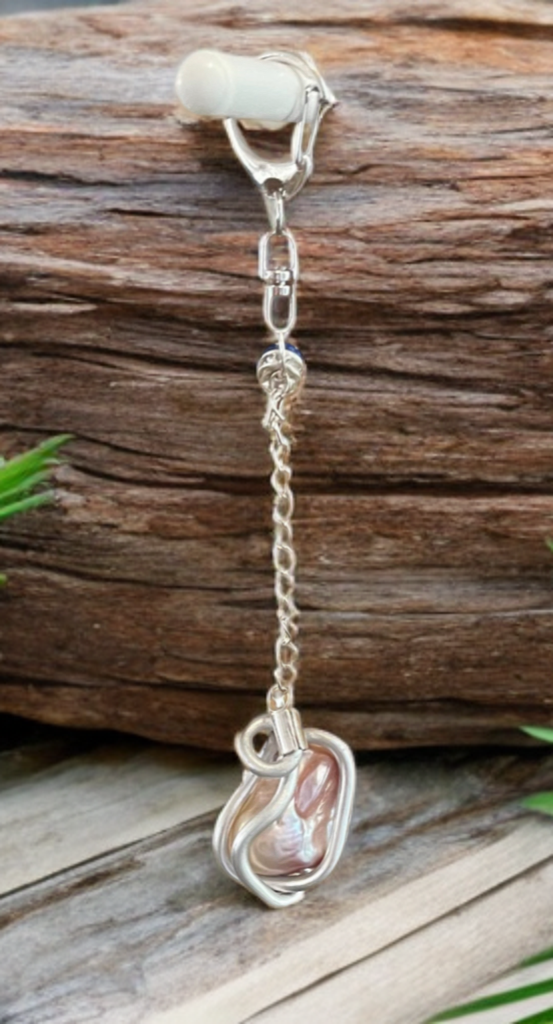 Baroque Edison Pearl Keychain Clip – Hand-Wrapped with Crystal Accents