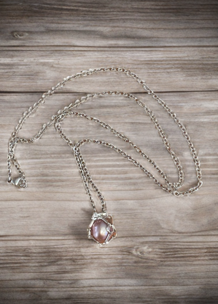 Edison Pearl Necklace in Handmade Silver-Toned Bar Link Cage