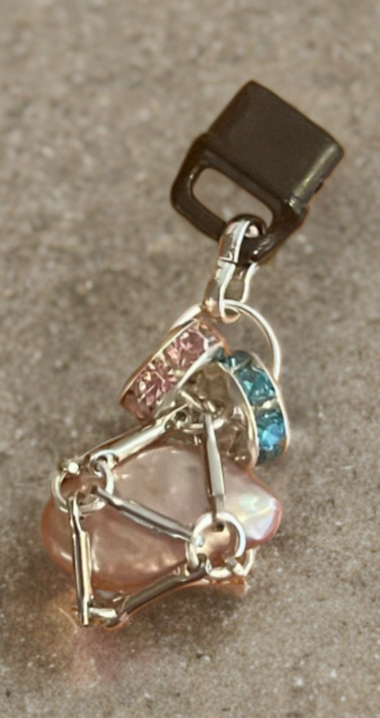 Petite Baroque Pearl USB-C Port Charm