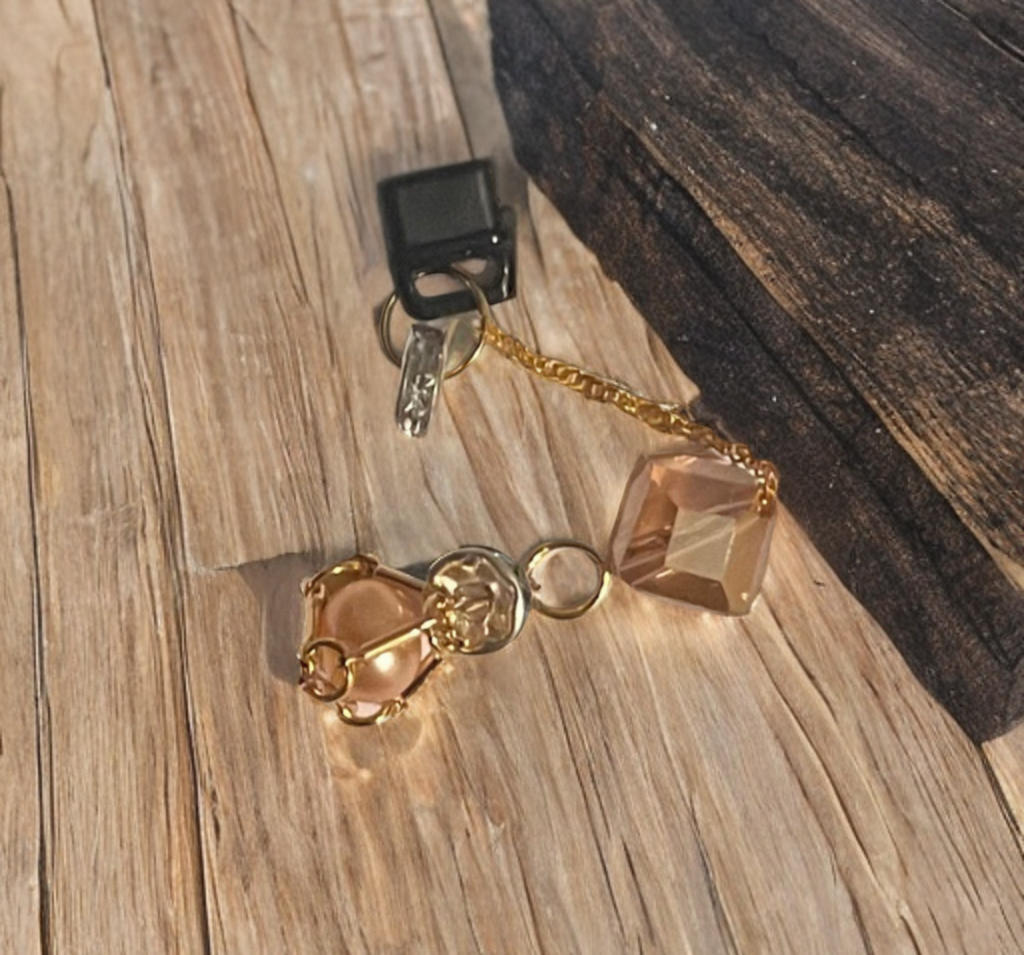Petite Edison Pearl & Golden Gemstone USB-C Charm